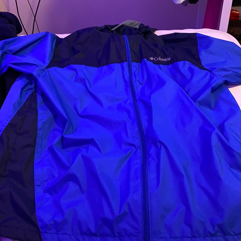 blue columbia wind breaker